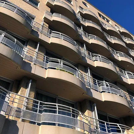 La Vie Sur - Zijdelings Zeezicht Mariakerke Ostende